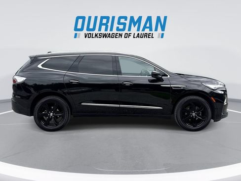 Used 2024 Buick Enclave Essence w/ Experience Buick Package FWD image 9