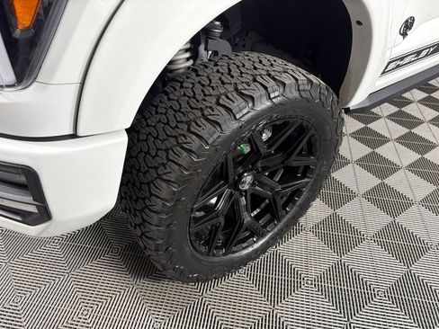 Used 2024 Ford F150 Lariat w/ Equipment Group 502A High image 9