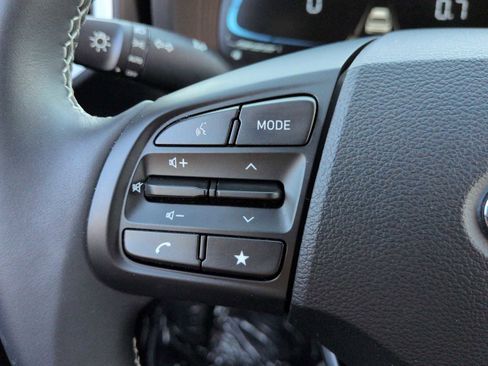 New 2025 Hyundai Venue Limited image 23