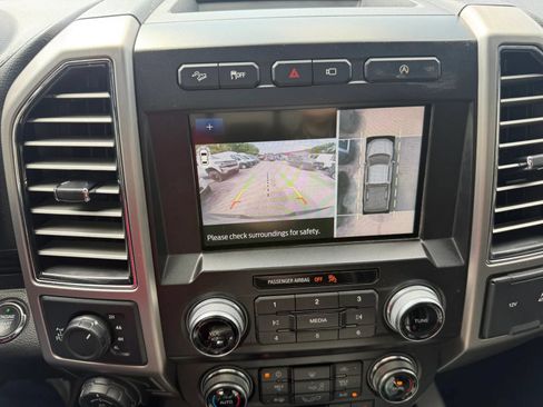 Used 2020 Ford F150 Platinum w/ Equipment Group 701A Luxury AWD/4WD image 32