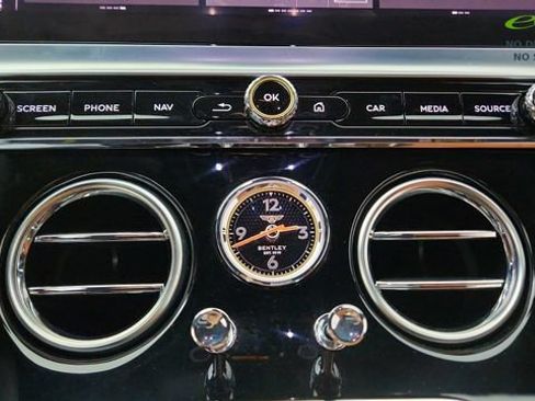 Used 2022 Bentley Continental GT AWD/4WD image 56