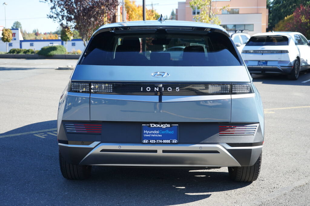 Certified 2024 Hyundai Ioniq 5 SEL RWD image 8