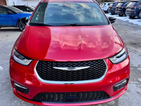 New 2026 Chrysler Pacifica Select image 7