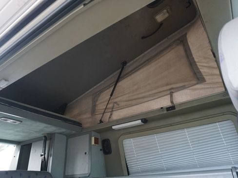 Used 1997 Volkswagen Eurovan Camper image 26