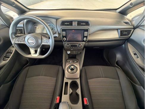 Used 2025 Nissan Leaf S FWD image 15