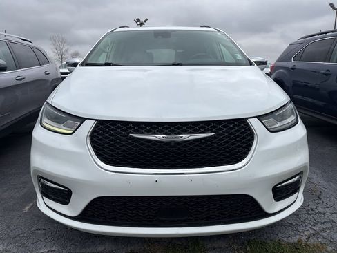 Used 2022 Chrysler Pacifica Limited image 42
