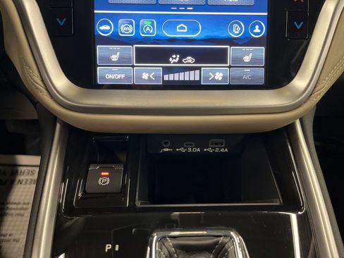 Certified 2025 Subaru Outback Limited image 30