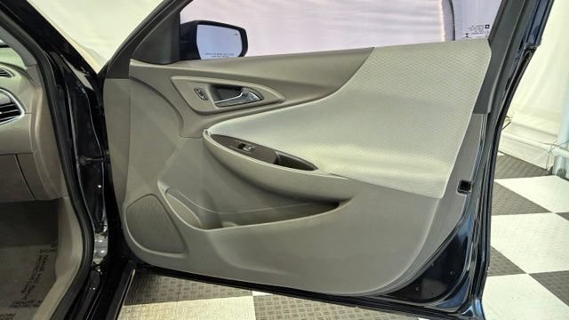 Used 2018 Chevrolet Malibu LT w/ Driver Confidence Package FWD image 22