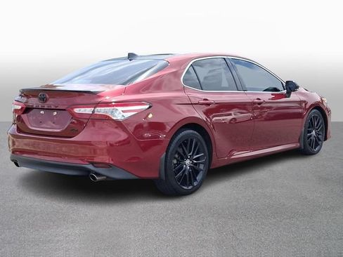 Used 2018 Toyota Camry XLE w/ Driver Assist Package FWD image 4
