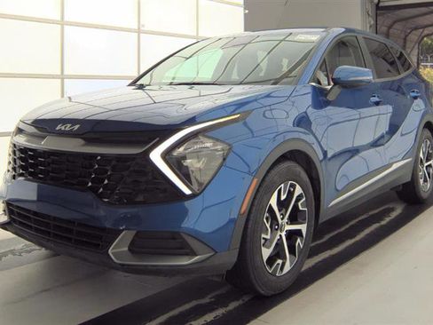 Used 2023 Kia Sportage EX FWD image 4