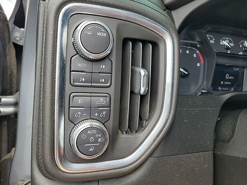 Used 2022 GMC Sierra 1500 Elevation AWD/4WD image 19