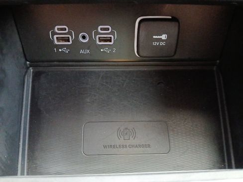 Used 2023 Jeep Grand Cherokee Altitude RWD image 6