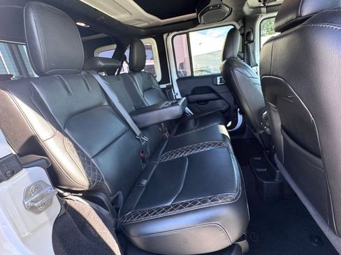 Used 2021 Jeep Wrangler Unlimited Sahara AWD/4WD image 20