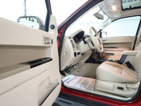 Used 2011 Ford Escape Limited w/ 302A Rapid Spec Order Code AWD/4WD image 9