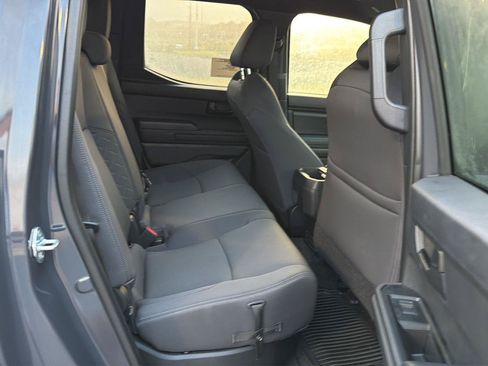 Certified 2025 Toyota Tacoma SR5 AWD/4WD image 12