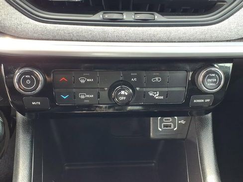 Certified 2022 Jeep Compass Latitude AWD/4WD image 8