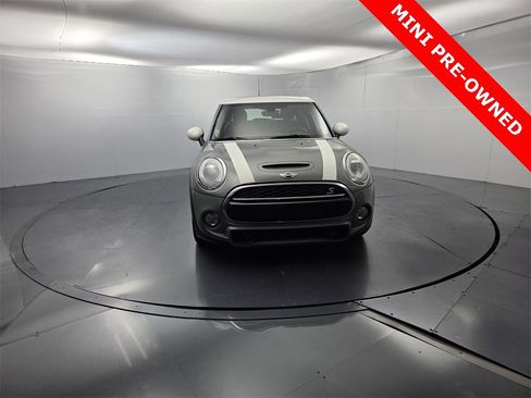 Used 2015 MINI Cooper S image 3