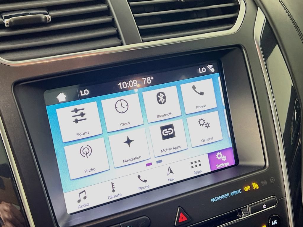 Used 2018 Ford Explorer Platinum AWD/4WD image 15