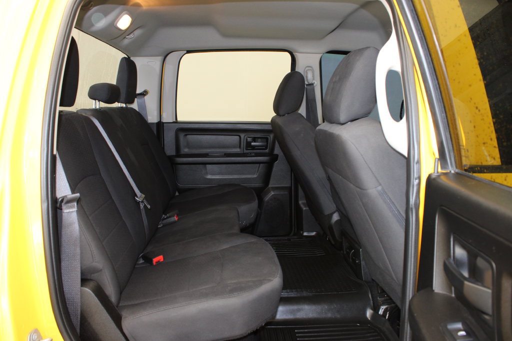 Used 2019 RAM 1500 Express w/ Wheel & Sound Group AWD/4WD image 8