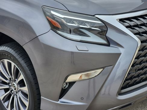 Used 2022 Lexus GX 460 Luxury w/ Off Road Package image 7