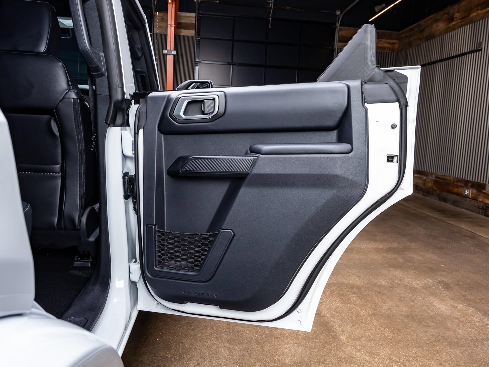 Used 2026 Ford Bronco Outer Banks AWD/4WD image 36