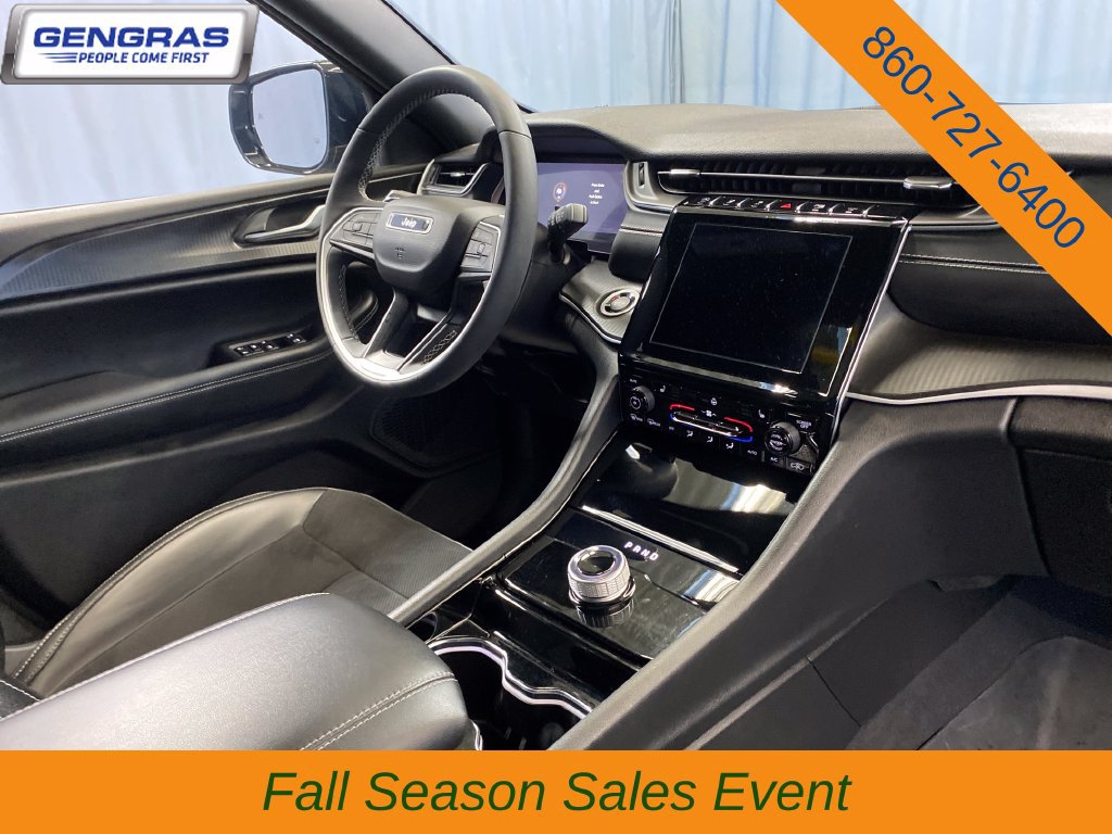 Used 2023 Jeep Grand Cherokee L Altitude AWD/4WD image 46