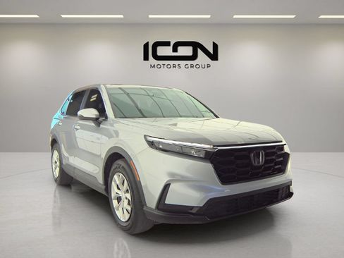 Used 2025 Honda CR-V LX image 4