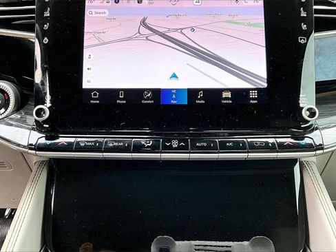 Used 2022 Jeep Wagoneer Series III image 18