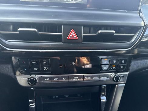 Used 2024 Kia Seltos S image 23