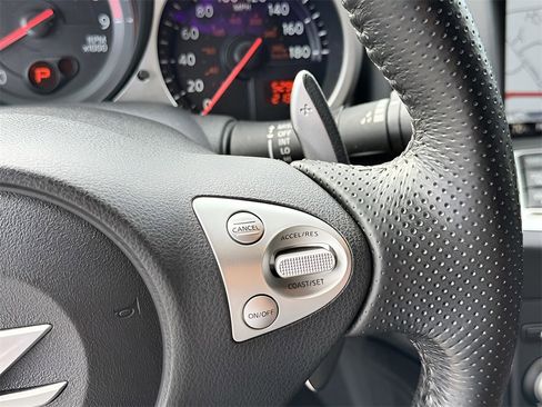 Used 2017 Nissan 370Z Touring Sport image 16