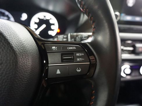 Used 2023 Honda HR-V Sport image 8