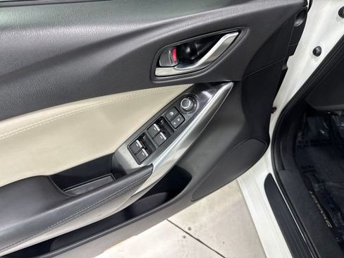 Used 2016 MAZDA MAZDA6 Touring FWD image 11