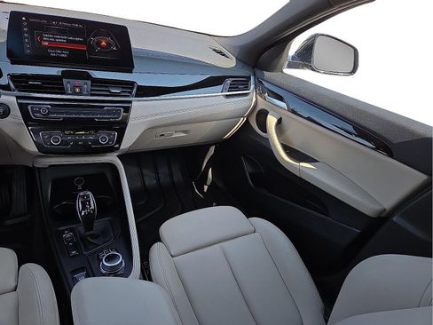 Used 2022 BMW X2 xDrive28i w/ Premium Package image 9