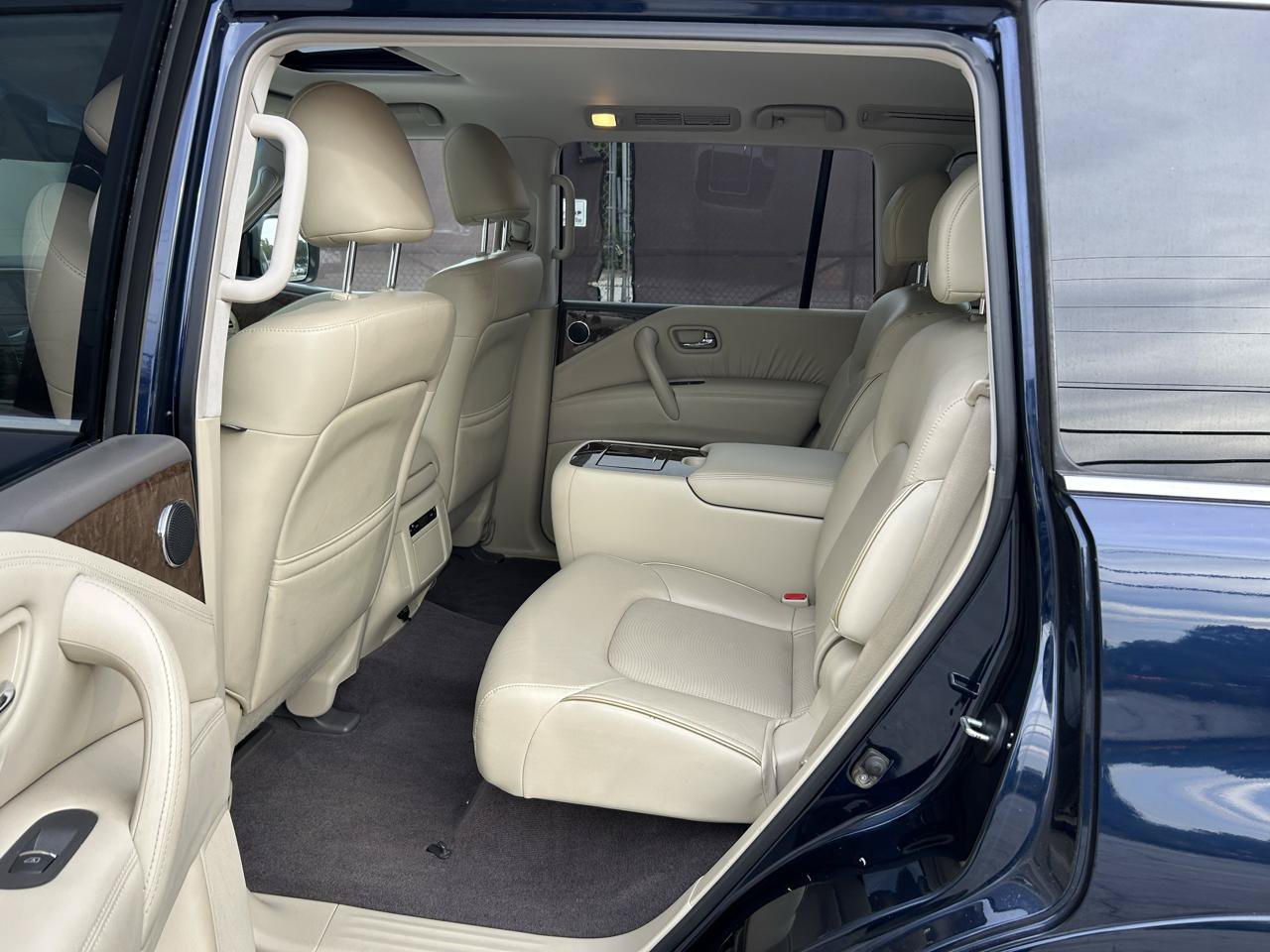 Used 2017 INFINITI QX80 2WD image 16