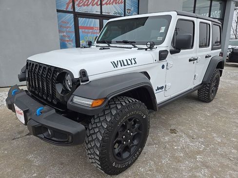Used 2023 Jeep Wrangler Unlimited AWD/4WD image 2