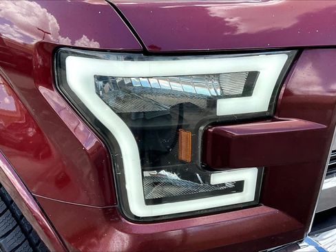 Used 2017 Ford F150 Lariat AWD/4WD image 28