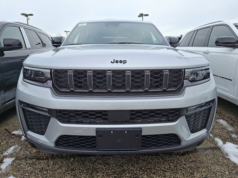 New 2026 Jeep Grand Cherokee L Limited image 2