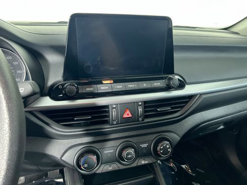 Certified 2023 Kia Forte LXS FWD image 25