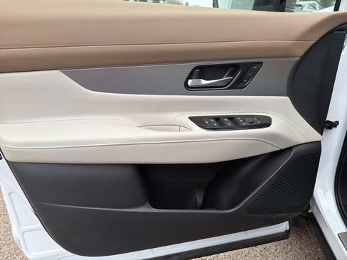 Certified 2026 Nissan Murano Platinum w/ Cargo Package image 6