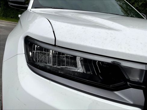 New 2026 Jeep Grand Cherokee L Limited AWD/4WD image 24