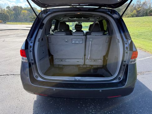 Used 2016 Honda Odyssey Touring Elite image 14