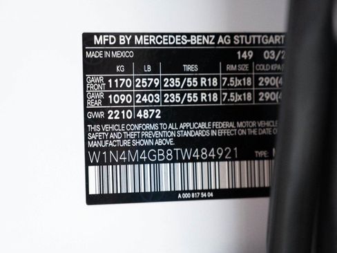 Used 2026 Mercedes-Benz GLB 250 image 33