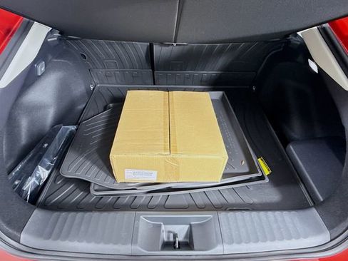 New 2026 Toyota Prius Plug-In Hybrid FWD image 23
