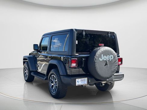 Used 2024 Jeep Wrangler Sport S image 3