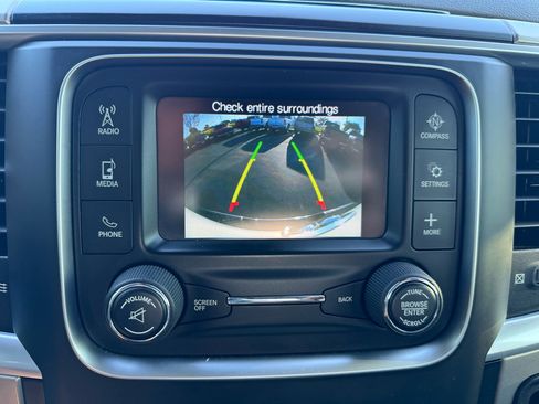 Used 2019 RAM 1500 Classic SLT image 12