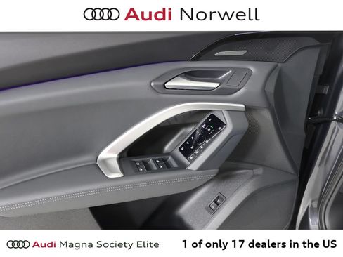Used 2025 Audi Q5 Premium Plus w/ Premium Plus AWD/4WD image 21