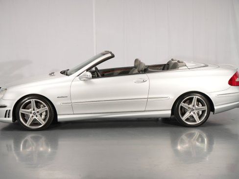 Used 2007 Mercedes-Benz CLK 63 AMG Cabriolet image 2