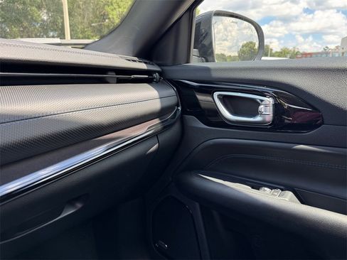 New 2025 Jeep Compass Limited w/ Sun & Sound Group image 27