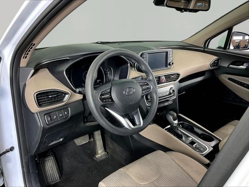 Used 2019 Hyundai Santa Fe SEL FWD image 17