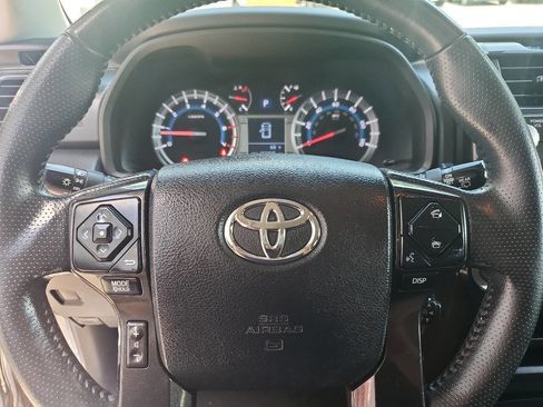 Used 2014 Toyota 4Runner Trail AWD/4WD image 15